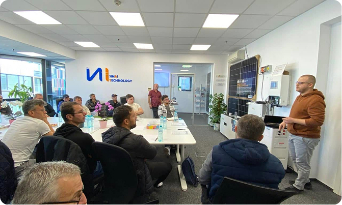 Műszaki seg&iacute;ts&eacute;gny&uacute;jt&aacute;s &eacute;s t&aacute;voli t&aacute;mogat&aacute;s